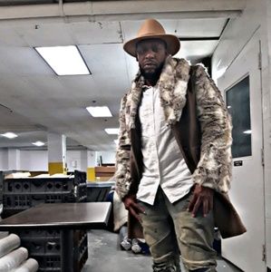 Meet your Posher, Damien